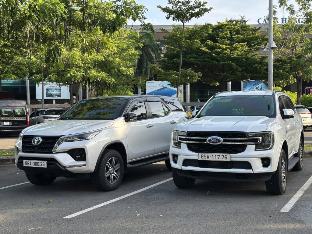 Xe đưa đón Cam Ranh