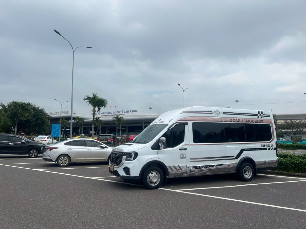 Các Dòng Xe Du Lịch Đi Mũi Né Phổ Biến Hiện Nay - Xe Limousine